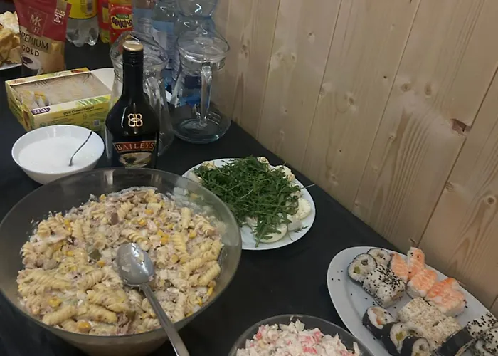 Zacisze Obok Suntago Park Grabce-Towarzystwo