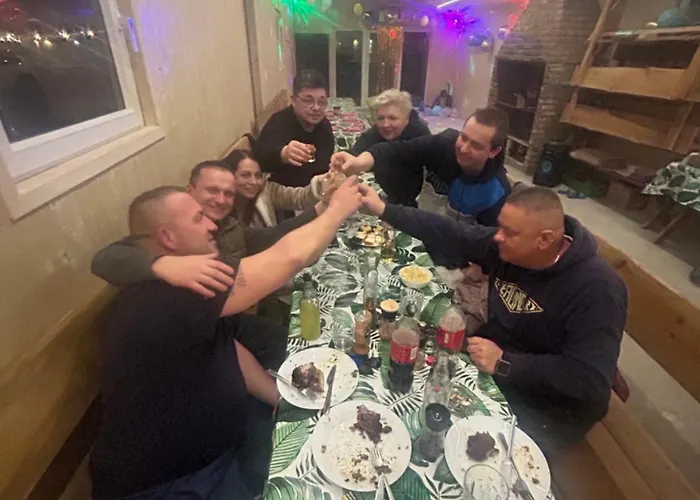 Zacisze Obok Suntago Park Grabce-Towarzystwo